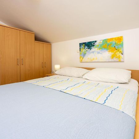 Apartments Petak Dramalj Kültér fotó