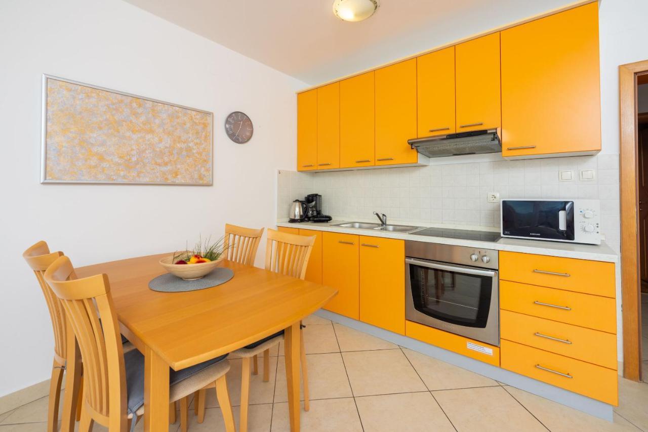 Apartments Petak Dramalj Kültér fotó