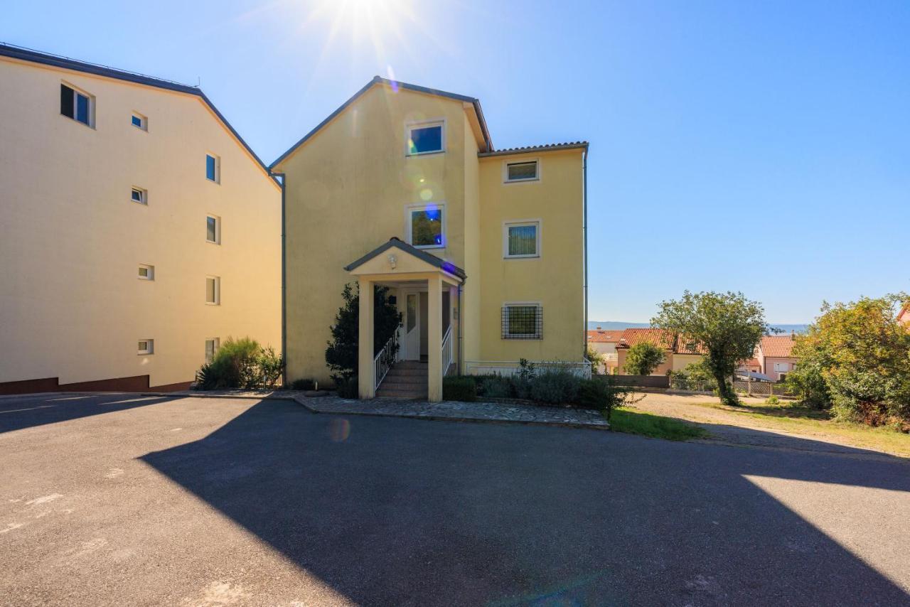 Apartments Petak Dramalj Kültér fotó
