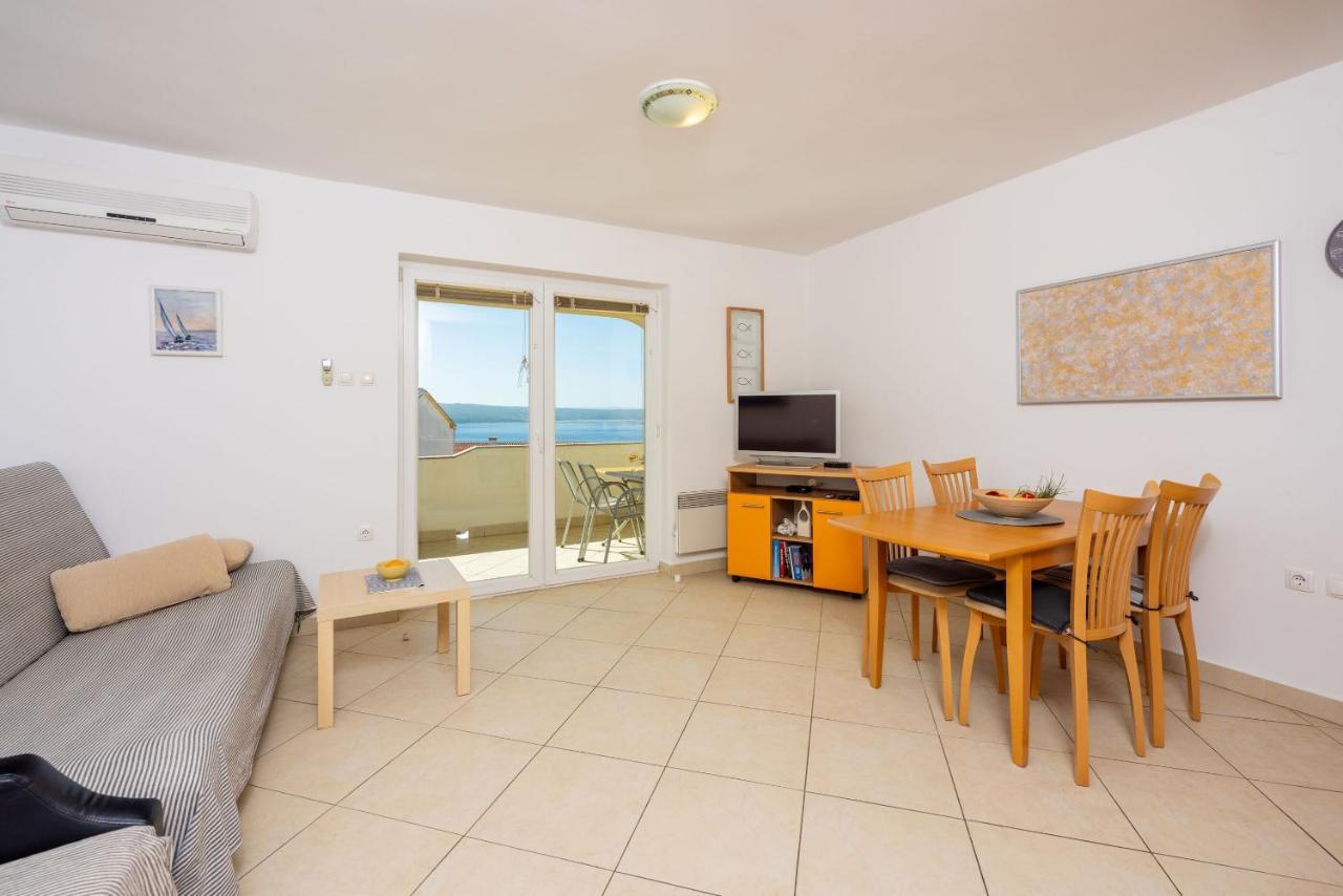 Apartments Petak Dramalj Kültér fotó