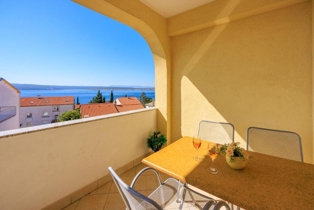 Apartments Petak Dramalj Kültér fotó