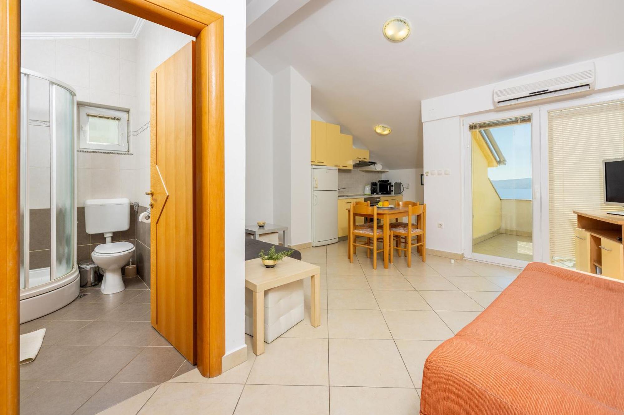 Apartments Petak Dramalj Kültér fotó