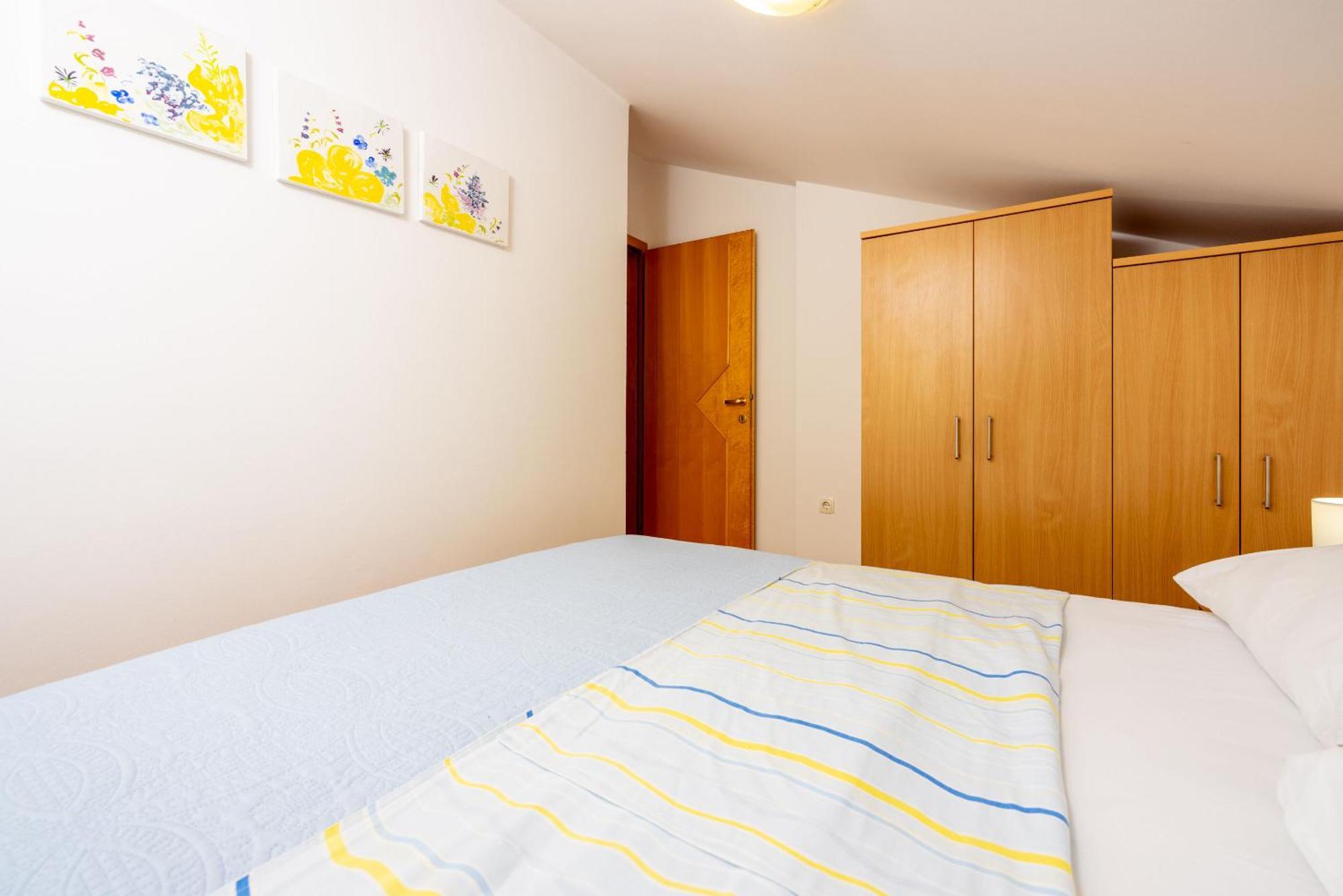Apartments Petak Dramalj Kültér fotó