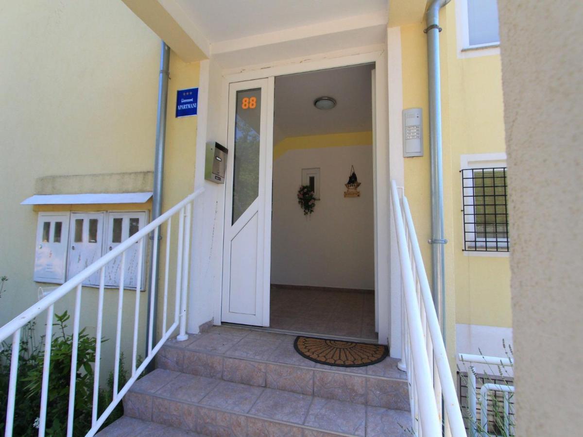 Apartments Petak Dramalj Kültér fotó